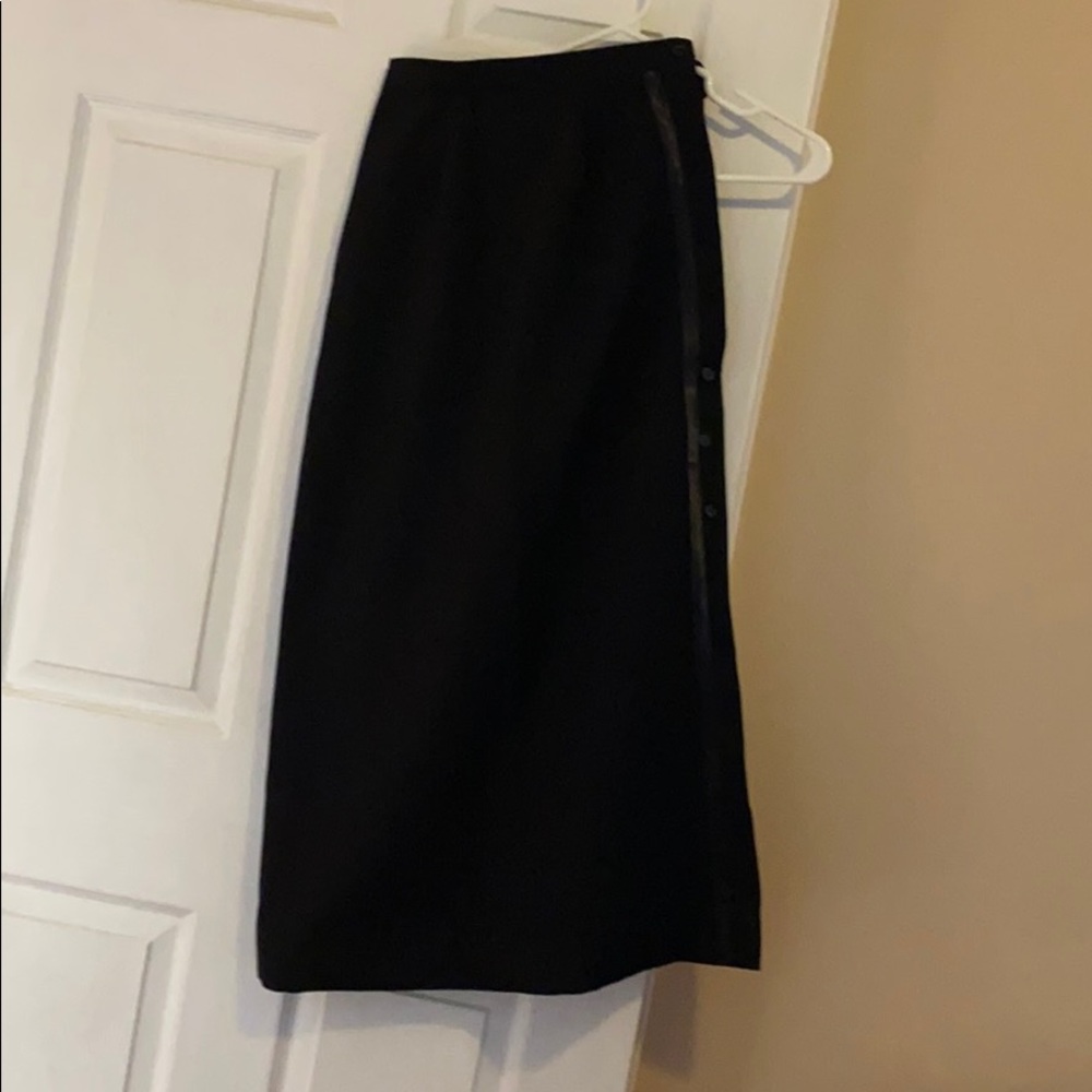 Long black skirt